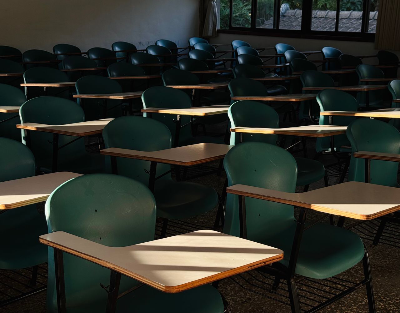 School in Huizen: meisjes moeten kleedkamer delen, moeders krijgen bijscholing aangeboden