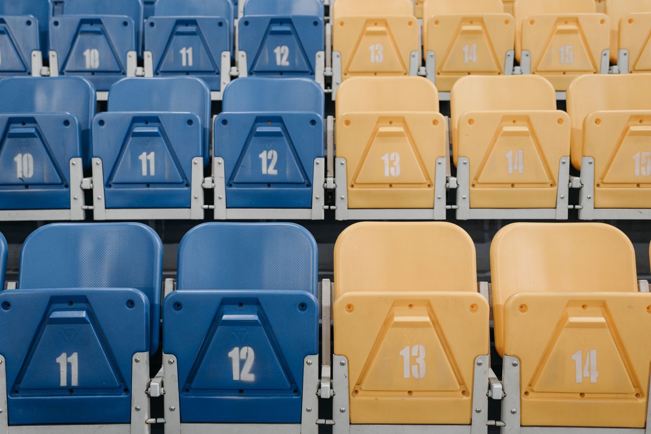 Sportbeurzen en selectieplekken: waar het debat over de vrouwensport over geld en kansen gaat